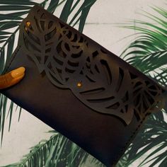 Minimalist and beautiful, hand stitched and hand crafted, an Ilundi design is as durable as it is classic. Nature inspired, the Wilderness Clutch is a distinctively beautiful laser cut clutch. It's hand stitched, using locally sourced vegetable tanned cow hide. Crafted in Cape Town by South African brand Ilundi, the Wilderness Clutch is constructed using celebrated age-old leather techniques. It's a versatile handbag/accessory made for the modern woman. Hand stitched Embossed logo (Ilundi) Brass Leather Techniques, Cross Body Bag Pattern, Laser Cut Leather, Cow Hide, The Wilderness, Embossed Logo, Cape Town, South African, Beautiful Hand