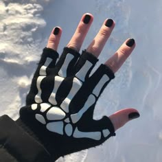 Skeleton Aesthetic Clothes, Skeleton Hand Gloves, Finger Less Glove, Skeleton Gloves Aesthetic, Skull Gloves, Realistic Skeleton, Skeleton Gloves, Distressed Baggy Jeans, Gloves Aesthetic