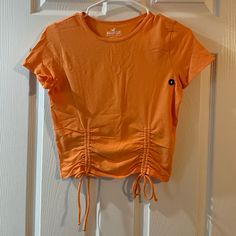 Brand New// Cropped Fitted Orange Casual T-shirt, Fitted Orange T-shirt For Spring, Orange Short Sleeve Casual Crop Top, Casual Orange Short Sleeve Crop Top, Orange Crop Top For Day Out, Spring Orange Stretch Tops, Stretch Orange Tops For Day Out, Stretch Orange Top For Day Out, Casual Orange Tops For Spring