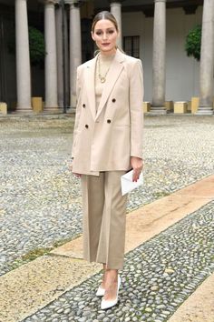 Stile Olivia Palermo, Women Business Attire, Olivia Palermo Lookbook, Smart Casual Women, Look Office, Business Attire Women, Passion Project