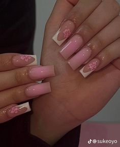 Nail Ideas Barbie Pink, Maroon Nail Art Designs, Maroon Nail Art, Maroon Nail, Quince Nails, Nails Art Ideas, Ideal Type, White Acrylic Nails