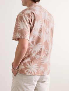 Hartford draws inspiration from the relaxed spirit of California and the Hamptons. This shirt is made from breathable cotton that's printed with palm trees and has a relaxed convertible collar. Relaxed Cotton Top With Palm Tree Print, Summer Tops With Palm Tree Print And Camp Collar, Relaxed Fit Hawaiian Tops With Palm Tree Print, Tropical Palm Tree Print Top With Relaxed Fit, Summer Camp Shirt With Palm Tree Print Relaxed Fit, Relaxed Fit Short Sleeve Shirt With Palm Tree Print, Relaxed Fit Palm Tree Print Shirt For Spring, Cotton Camp Shirt With Palm Tree Print, Cotton Shirt With Palm Tree Print For Vacation