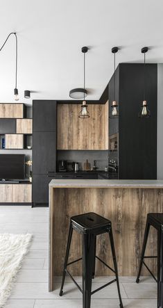 Modern Industrial Kitchen Small Industrial Apartment, Modern Industrial Kitchen, Urban Industrial Decor, Interior Dapur, Kitchen And Dining Area, Industrial Apartment, Industrial Kitchen Design, Industrial Style Kitchen, Stil Industrial