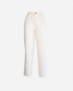 Moschino Jeans, white trousers in 100% cotton, high waist, pockets, heart-shaped pocket on the back with metal plaque of the peace sign, front closure with gold buttons, size M Small seam on the back pocket (see photo) WAIST: 13,26 INCH HIPS: 21,06 INCH CROTCH: 11,7 INCH LENGHT: 39,00 INCH NOTE: Our company has a specialization in selling vintage and second-hand clothing and accessories. All the garments are carefully selected and offered for sale in excellent condition. The garments and accesso White High-waisted Pants With Five Pockets, Classic White Pants With Five Pockets, White Cotton Pants With Five Pockets, High Waist Cotton Chinos With Belt Loops, White High-waisted Cotton Pants, Classic High Waist Cotton Bottoms, Classic White Bottoms With Five Pockets, Classic High-waist Cotton Pants, White Relaxed Fit Straight Leg Chinos