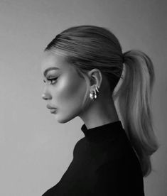 Slick Pony Middle Part, Edgy Classy Hairstyles, Fashion Model Hairstyle, Cute Loose Bun Hairstyles, Ponytail Wedding Guest Hairstyles, Turtleneck With Jewelry, Slick Ponytail Aesthetic, Slicked Back Updo Wedding Hairstyles, Sleek Hair Updos