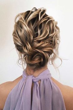 Hair Bun For Short Hair, Bun For Short Hair, Mother Of The Groom Hairstyles, Up Dos For Medium Hair, Best Wedding Hairstyles, Updos For Medium Length Hair, Peinados Fáciles Para Cabello Corto