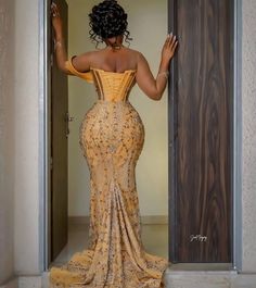 Brides Hair Black Women, Asoebi Styles For Brides, African Reception Dress Bride, African Asoebi Styles, Send Off Dresses African, Nigerian Bride Reception Dress, African Bride Dresses Traditional, Lace Reception Dress For Bride, Nigerian Lace Styles Dress 2023