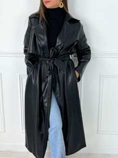 Trench En Cuir Outfit, Trench Cuir Outfit, Outfit Cuir, Trench Noir Outfit, Outfit Trench, Fitness Healthy Lifestyle, Long Trench, Stockholm Fashion