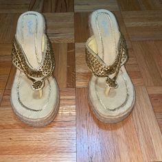 New, Never Worn Gold Embellished Straw Wedge Heel. Wedge Heel Is 4 Inches. Size 7 Gold Toe Post Wedge Sandals, Gold Embellished Wedge Sandals For Beach, Gold Embellished Wedge Sandals With Round Toe, Gold Embellished Open Toe Wedge Sandals, Womens Shoes Wedges, Wedge Heels, Straw, Wedges, Size 7