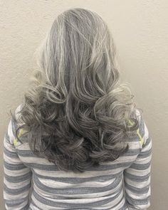 Gray Salt and Pepper Wigs with Reverse Ombre 100% Real Human Hair for Caucasian Women Salt And Pepper Hairstyles For Women, Salt And Pepper Wigs, Pepper Hair, Grey Ombre Hair, Loose French Braids, Reverse Ombre, Romantic Hair, Grey Hair Over 50, Women Haircuts Long