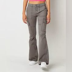 Nwt Cute Gull Gray Cargo Flares Flared Cargo Pants Outfit, High Rise Stretch Bottoms With Cargo Pockets, Mid-rise Stretch Cargo Bottoms, Stretch Cargo Style Mid-rise Bottoms, Fitted Wide Leg Utility Bottoms, Stretch Mid-rise Cargo Bottoms, Stretch Mid-rise Cargo Style Bottoms, Mid-rise Stretch Cargo Pants, Mid-rise Fitted Utility Pants