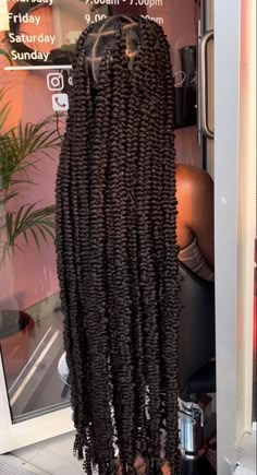 ˚୨୧⋆ @bella2angel Passion Braids With Curls, Quick And Easy Protective Hairstyles, Hair To Look Younger, Easy Protective Hairstyles, Short Bob Haircuts For Women, Passion Braids, Black Hair Protective Styles, Beautiful Black Hair