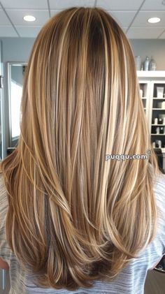 🌟 Shine Bright with Stunning Highlights! 🌟 Explore 32 beautiful blonde and caramel highlight ideas that will transform your hair. Whether you’re looking for a subtle, natural blend or bold, eye-catching streaks, these highlight styles add depth, dimension, and a touch of elegance to your look. Perfect for any season, these ideas will inspire your next salon visit. Save this pin for your next hair appointment and get ready to shine with a fresh, fabulous hairstyle! 💇‍♀️✨ #HairInspo #BlondeHighlights #CaramelHighlights #HairGoals #BeautyTrends Fall Blonde Straight Hair, Highlight Styles, Blonde And Caramel, Blonde Highlights With Lowlights, Blonde Caramel Highlights, Caramel Highlight, Blonde Hair With Lowlights, Blonde Lowlights