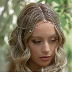 JJ's House Hair Chains 23.23\"(Approx.59cm) Special Occasion 1 PC Hair Accessories 11.22\"(Approx28.5cm) Alloy Rhinestone Headpieces. #JJ's House #HairChains #SpecialOccasion #1PC #HairAccessories #Alloy #Rhinestone #Headpieces Hair Chain Wedding, Bridal Hair Chain, Elegance Hair, Festival Hair Accessories, Chain Headpiece, Rhinestone Headpiece, Style Royal, Hair Chains, Bridal Wedding Hair