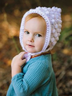 Bonnet Crochet Pattern, Crochet Woodland, Crochet Garden, Embroidery Caps, Bonnet Crochet, Baby Embroidery, Haken Baby, Bonnet Hat, Baby Bonnet