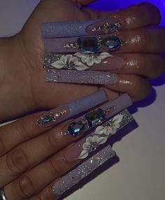 Birthday Nail Designs Bling, Baddies Nails, Nails Diamonds, Nail Designs Bling, Glam Birthday, Flare Nails, Birthday Nail Designs, Birthday Nail, Secret Nails