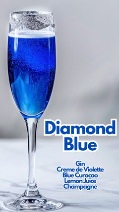 Diamond Blue Blue Balls Cocktail, Blue Cocktail Drinks Recipes, Blue Balls Drink, Blue Champagne Cocktails, Blue Glitter Cocktail, Blue Cocktails Recipe, Disarrono Drinks, Blue Food Ideas Party, Blue Cocktail Drinks