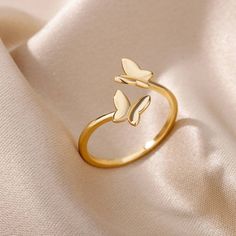 Materials: Waterproof Surgical Grade 316L Stainless Steel & Real 18k Gold Plating (Read More) Gold Butterfly Ring, Double Butterfly, Fantasy Earrings, Minimalist Accessories, Zierlicher Ring, Snake Jewelry, Snake Earrings, Butterfly Ring, Jewelry Studio