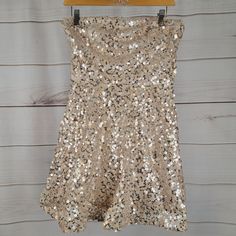 Crystal Doll Strapless Cocktail/ Prom Mini Dress Gold Size 9 #B61 Sparkly Gold Dress Short, Gold Hoco Dresses, Prom Mini Dress, Gold Strapless Dress, Gold Sequin Shorts, Floral Print Party Dress, Gold Mini Dress, Green Formal Dresses, Mini Gold Dress