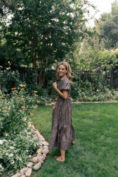 Fall Dress Code - Julia Berolzheimer Garden Chic Outfit, Julia Berolzheimer Fall, Dusty Pink Style, Julia Berolzheimer, Gauze Dress, Dresses To Wear, Fall Dress, Dress Code, Spring Summer Outfits