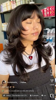 Haircut Inspo Layers Medium, Alt Girl Haircuts Long, Wolf Cut With Face Framing Layers, Edgy Haircuts Straight Hair, Woodcut Hairstyle, Alt Haircuts Round Face, Lady Mullet Haircuts, Short Layers Haircuts For Long Hair, Brown Short Hair With Layers