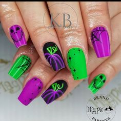 Bright Witchy Nails, 2024 Halloween Nail Trends, Purple And Green Nails Halloween, Brown And Teal Nails, Witch Halloween Nails, Halloween Nail Art Designs, Neon Halloween Nails, Trippy Nail Art