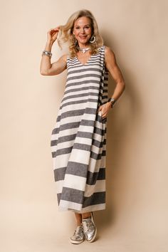 Be the epitome of smart-casual summer sophistication in the Joplin Dress. This lined, sleeveless shift features striped navy and white hues and a luxuriously light fabric, while its relaxed, V-neck cut effortlessly merges comfort with style. Slip it on for any occasion and exude an aura of effortless elegance. From its Dress Smart Casual, Dress Smart, Linen Blend Dress, Navy And Khaki, Navy Linen, Pink And White Stripes, Sleeveless Shift Dress, Cool Summer, Summer Style Casual