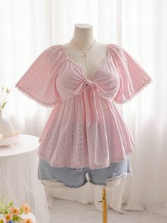 Rosa Pálido Casual Collar manga corta Tela tejida Liso  Embellished Estiramiento medio Cute Tops Plus Size, Pink Vacation Outfits, Plus Size Kawaii Fashion, Plus Size Vacation, Plus Size Hippie, Plus Size Kawaii, Kawaii Shirt, Traditional Blouse Designs, Kawaii Shirts