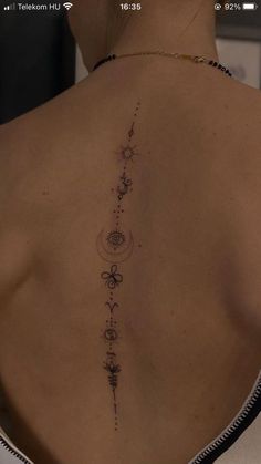 spine tattoo Spine Tattoos For Women, Classy Tattoos, Back Tattoo Women, Spine Tattoos, Elegant Tattoos