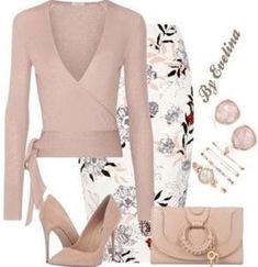 A romantic outfit to express your softer side. Which season type could this be? If you have a guess leave a comment 👇🏻  #seasonalcolorstudio #romantic Romantic Outfit, Outfits To Try, Monica Vinader, Lifestyle Inspiration, Work Attire, Work Fashion, Look Chic, Anne Klein, Work Outfits