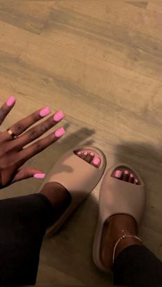 Short Classy Nails, Classy Nails, Nails Inspo, Dope Nails, Nail Games, Mani Pedi, Toe Designs, Simple Nails