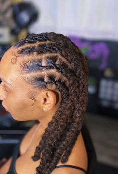 Short Dreadlocks Styles, Dreads Styles For Women, Dreadlock Hairstyles For Men, Beautiful Dreadlocks, Short Locs Hairstyles, Faux Locs Hairstyles, Dreadlock Style, Dreadlock Styles, Dreads Styles