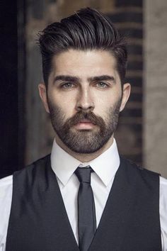 Professional Beard Styles, Hairstyle And Beard, Bart Styles, Beard Suit, Professional Beard, Beards And Mustaches, Classic Mens Hairstyles, Modern Pompadour, Man With A Beard