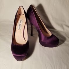 For Measurements: Please Look At 2nd To Last Picture. Brand New Dark Purple Firm Price Follow Me For More Brands Including Michael Kors! Tags: High Heels | Pumps | Designer | Tacones Shoes | Wedding | Party Attire | Bachelorette | Special Occasion | Holiday | Purple Lace Heels, Purple Prom Shoes, Dark Purple Accessories, Dark Purple Shoes, Dark Purple Heels, Plum Heels, Purple Hoco, Mauve Heels, Wedding Party Attire