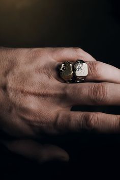 Classy, soft rectangular shaped signet ring with decayed detail. 7 x genuine, brilliant cut, SI G/H White genuine diamonds in various sizes. Matte finished outside. High-polished on the inside. Made of 14k (585) yellow gold. /// #gonearchive #menrings #mengoldrings #14kmenrings #mensrings #mensjewelry #ringforman #jewelryformen #mensfashion #menjewelry #artisanjewllery #handcraftedjewelry #goldring #14kjewelry Dark Green Aesthetic, Mens Rings Fashion, Memes Status, Black Diamonds, Hand Jewelry, Green Aesthetic