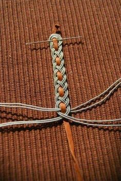 Diy Cushions, Macrame Bracelet Patterns, Seni Dan Kraf, Diy Friendship Bracelets Patterns, Patio Diy, Jewelry Knots