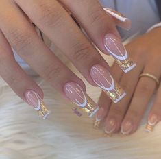 Fancy French Acrylic Nails, Acrylic Nails Inspiration Simple, French Tip Bling Nails, Fancy Acrylic Nails, Nails Art Simple, Nail Art 2022, Design Nails Art, Nail Art For Short Nails, Art For Short Nails