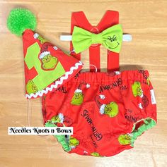 Boys Grinch Christmas Cake Smash Outfit and 1st Birthday Outfit Grinch Cake Smash, Grinch Christmas Cake, Christmas Cake Smash, 1st Birthday Onesie, Cake Smash Outfit Boy, Boys Cake, Superhero Halloween, Smash Cake Girl