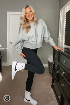 Nike Outfits For Women Fashion, Nike Blazer Outfit Casual, Hi Top Nike Outfit, Nike Women’s Outfits, Cute Outfits To Go With Nike Blazers, Leggings With High Tops, Women’s Outfits With High Top Sneakers, How To Style Nike Blazers With Leggings, Nike Blazer Outfit Womens Winter