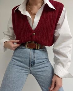 Winter 2023 Fashion Trends: A Sneak Peek into Chic Styles watchformen #watchesthailand Red Vest Outfit, Red And White Outfits, Sweater Vest Outfit, Cozy Fall Outfits, Red Vest, Woven Sweater, Dresses Elegant, Vest Outfits, Moda Vintage