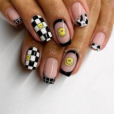 Classy Gel Nails, Nail Polish Art Designs, Acrylic Nails Almond Shape, Nail Enhancements, Beautiful Nail Polish, Wow Nails, French Tip Nail Designs