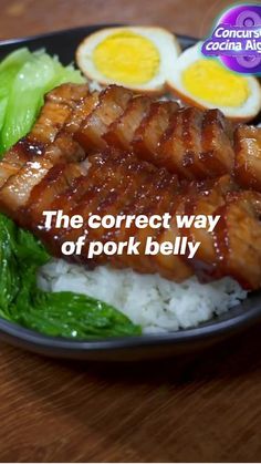 the correct way of pork belly on rice with lettuce and egg in it