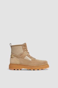 Botas de ante y piel Peka Camp Beige - Botas de Hombre | Moncler US Rugged Boots, Boots Beige, Hiking Boot, City Aesthetic