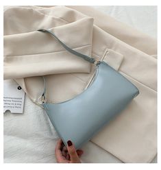 Brand Name: macrouptaShape: BoxHandbags Type: Shoulder BagsOrigin: CN(Origin)Main Material: PUClosure Type: zipperHardness: SOFTExterior: NONEStyle: CasualLining Material: PolyesterOccasion: VersatileGender: WOMENPattern Type: SolidNumber of Handles/Straps: SingleInterior: No PocketDecoration: NONEModel Number: Shoulder Bags Branded Shopping Bags, Canvas Lunch Bag, Leather Waist Bag, Coffee Fashion, Daily Bag, Tote Pattern, Simple Bags, Leather Shops, Small Shoulder Bag