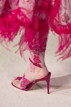 Valentino Spring 2019 Couture Collection - Vogue Pantyhose Heels, Velvet Slippers, Evolution Of Fashion, Fashion Tights, Floral Fashion, Shoe Obsession