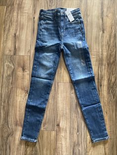 American Eagle Super High Rise Jegging Size 000 SHORT Med Bright Indigo NO.3491 Jeans American Eagle, Jeggings, American Eagle, High Rise