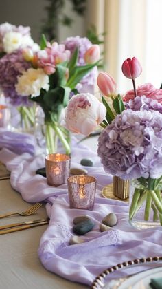 Add elegance to your celebrations with stylish spring work party decor ideas that reflect professionalism while embracing the season's beauty. Use subtle floral arrangements, tasteful table settings, and soft colors to create a warm atmosphere where colleagues can connect and celebrate together. Spring Events Ideas, Spring Fling Party Ideas For Adults, Spring Event Ideas, Spring Fling Party, Spring Ball, Spring Work