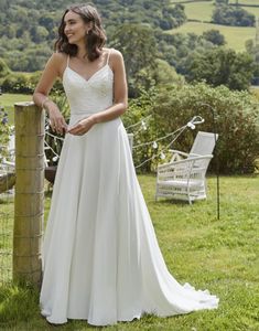 Wedding Dresses Country, Beaded Wedding Dresses, Ivory Wedding Dresses, Dresses Country, Country Wedding Dresses, Wedding Dresses Beaded, Beaded Chiffon, Stunning Wedding Dresses, Wedding Dress Shoes