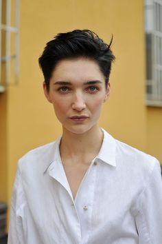 Punk Undercut, Photo Cosmetic, Queer Haircut, Queer Hair, Androgynous Haircut, Androgynous Hair