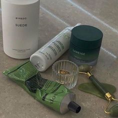 Sage Green Aesthetic Skincare, Mint Green Aesthetic, Green Aesthetic, Maquillaje De Ojos, Shades Of Green, Skincare Routine, Beauty Skin, Sage Green